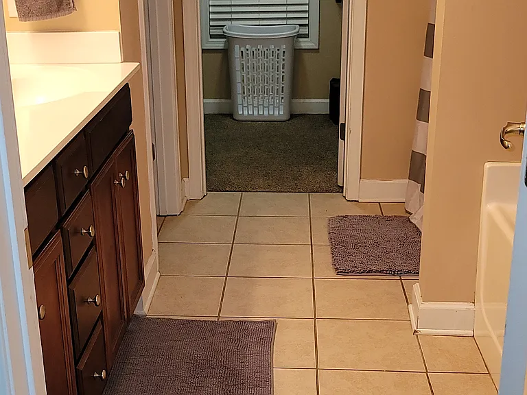 100 Grangers Ct — Photo 15