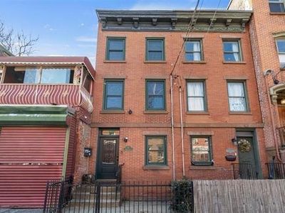 75 Erie St, Jersey City, NJ, 07302