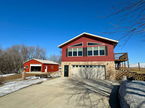 438152 Northside Dr, Lake City, SD 57247