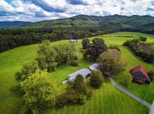 261 Woods Rd, Oliver Springs, TN 37840