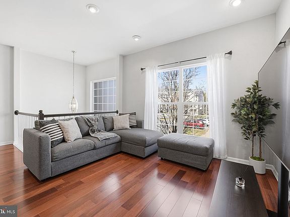 4th image of 14231 Hunters Run Way