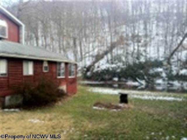 2nd image of 62 E Sandy Acres Dr