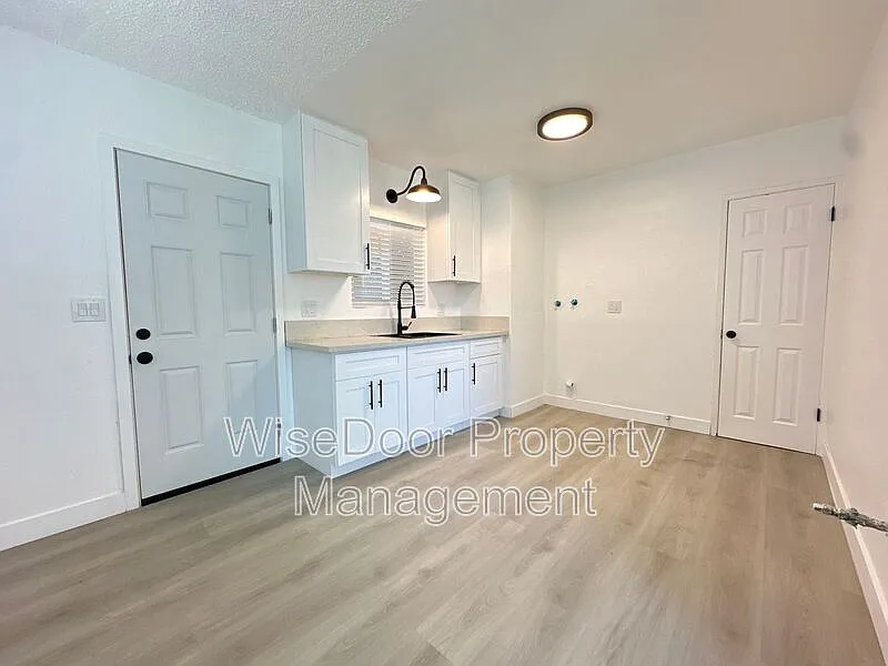 2 bed, 1.0 bath, 805 sqft, $2,795 — Photo 1