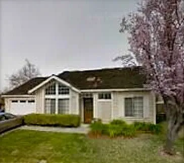 102 Rockway Dr photo 1