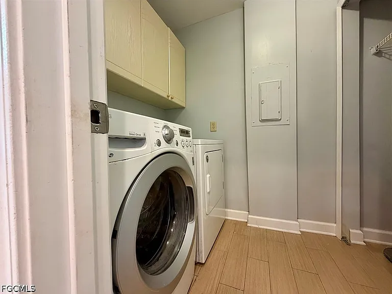 17020 Golfside Cir #104 — Photo 36