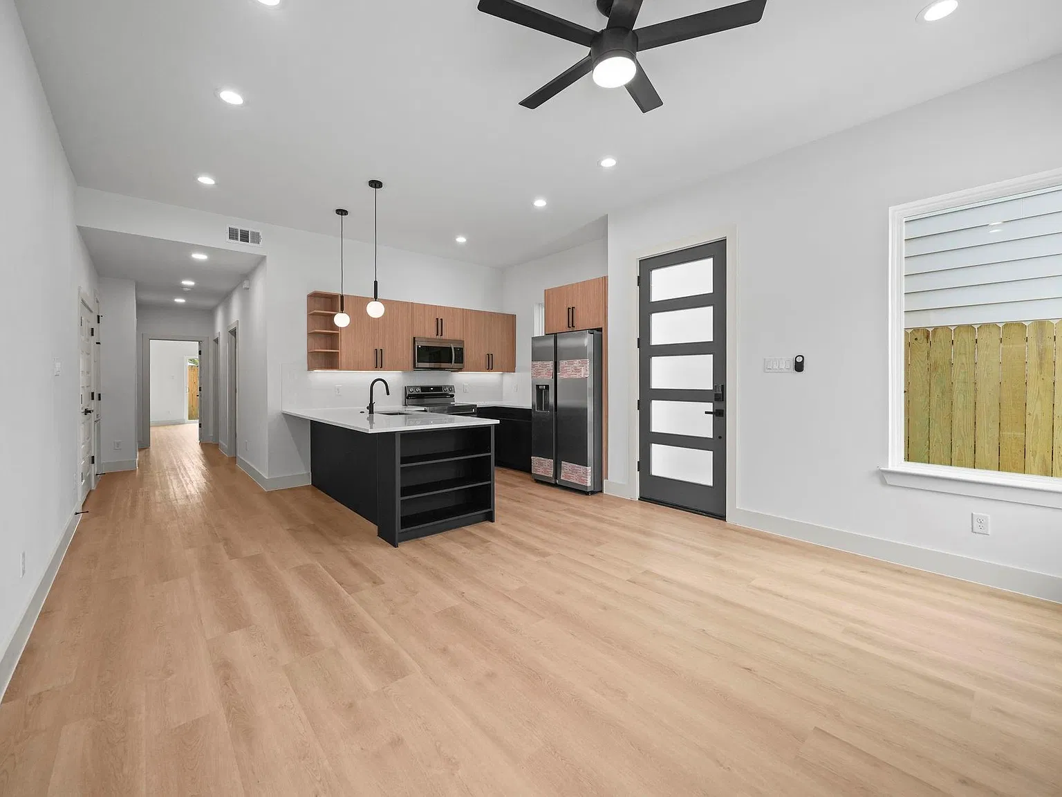 426 Calloway St — Photo 4