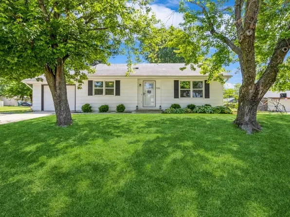 926 Casady Dr, Norwalk, IA 50211