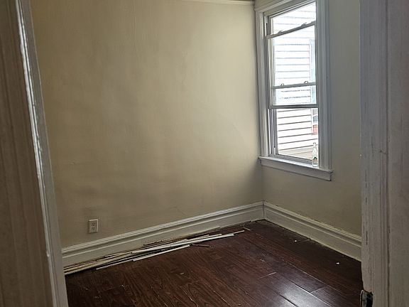 3rd image of 451 Avon Ave Floor 3