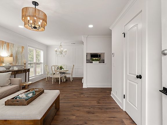 2nd image of 308 Rachels Ct E