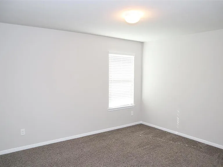 17714 Auburn Heights Trl — Photo 9