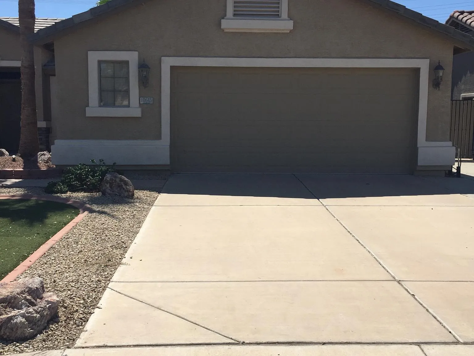 3 bed, 1559 sqft, $2,200 — Photo 1