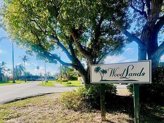 2nd image of 170 Woodland Rd