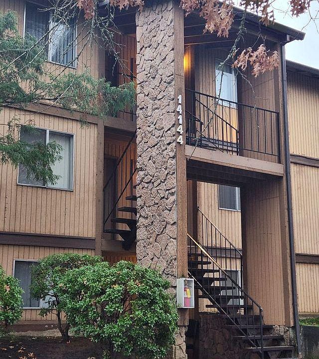 1st image of 14124 NE Sandy Blvd #580358639