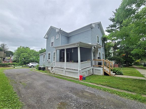 2nd image of 708 N Aurora St