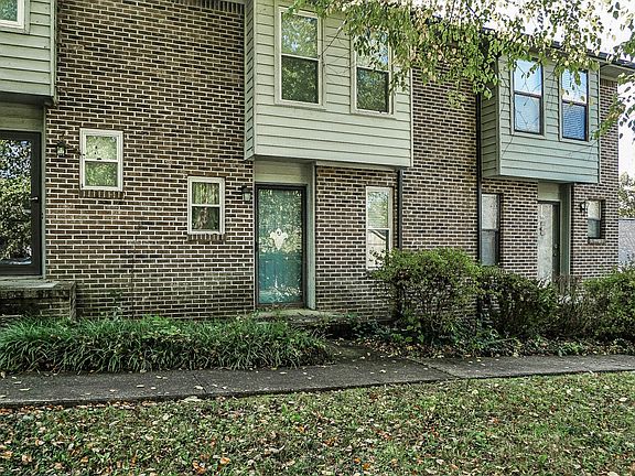 2nd image of 605 Idlewood Ln