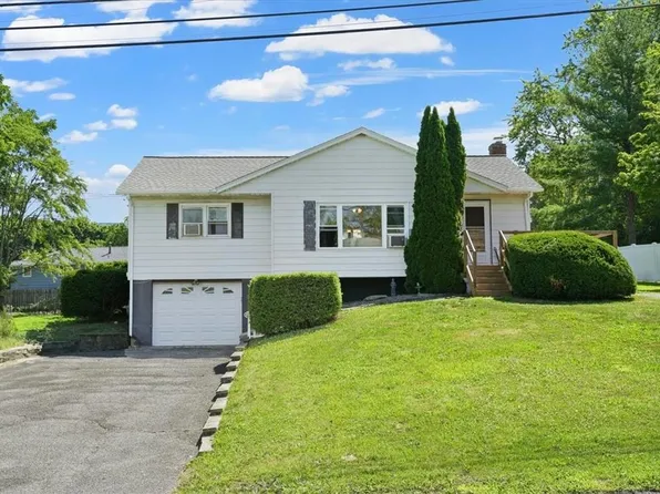 220 Meadow Hill Road, Newburgh, NY 12550