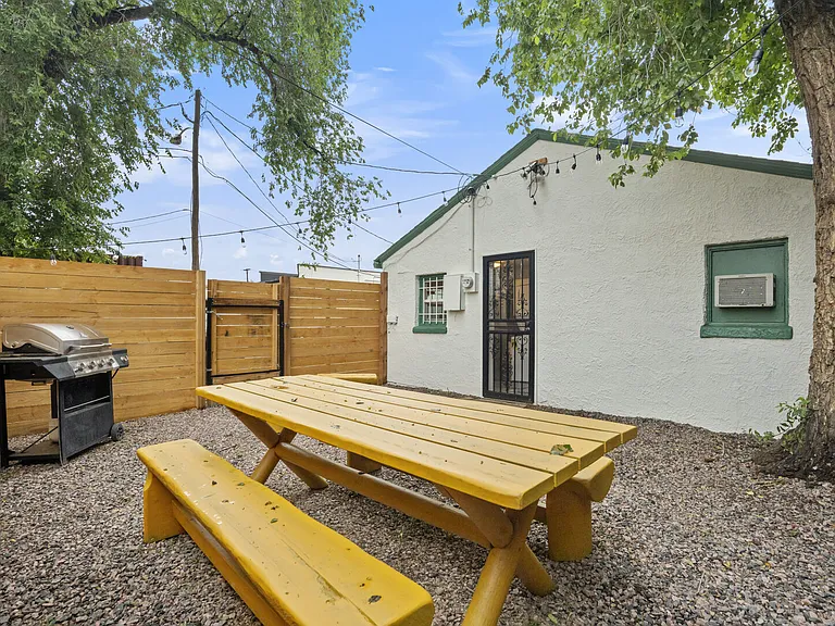 Backyard
Bring your furry friends! The backyard is fully enclosed and ready for your four-legged travel companions.