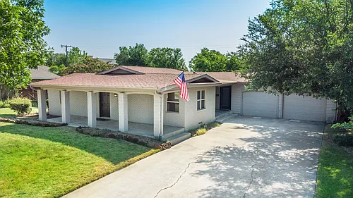 1049 Summerplace Ln Photo 1