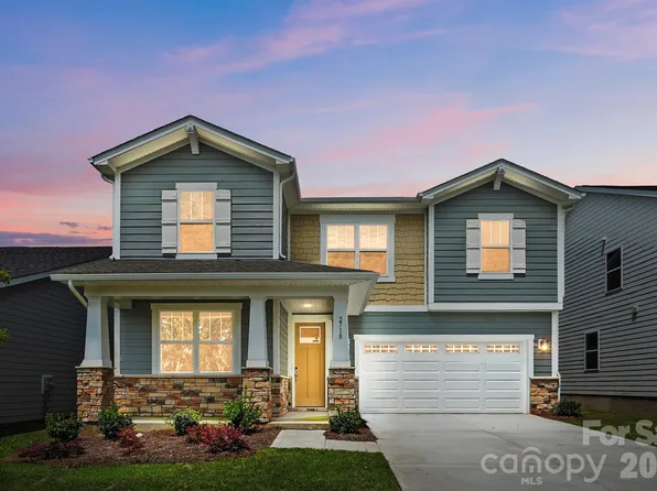 2718 Phoenix Ct, Gastonia, NC 28052