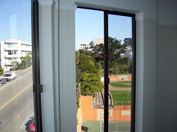 2nd image of 335 Euclid Ave APT 303