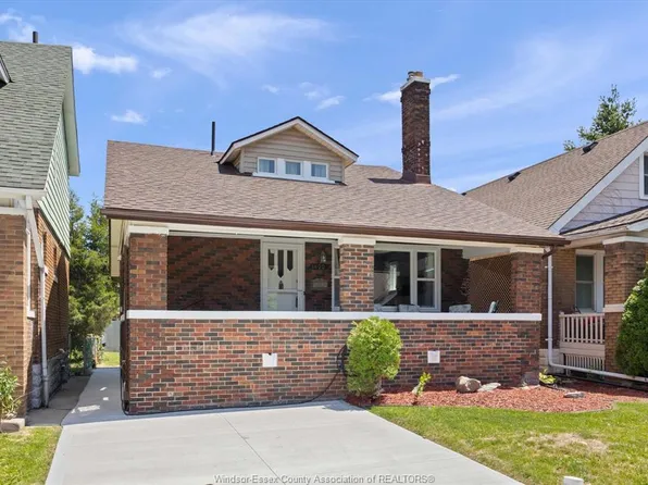 1422 Elsmere Ave, Windsor, ON N8X 4G9