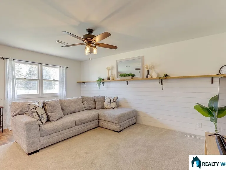 5206 Melrose Ave — Photo 2