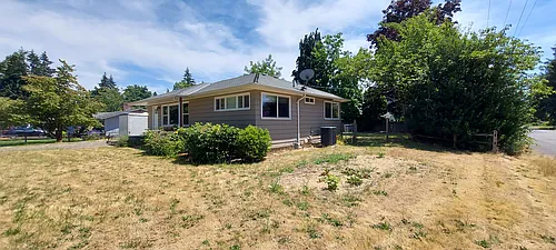 231 NE 10th Ave Photo 1