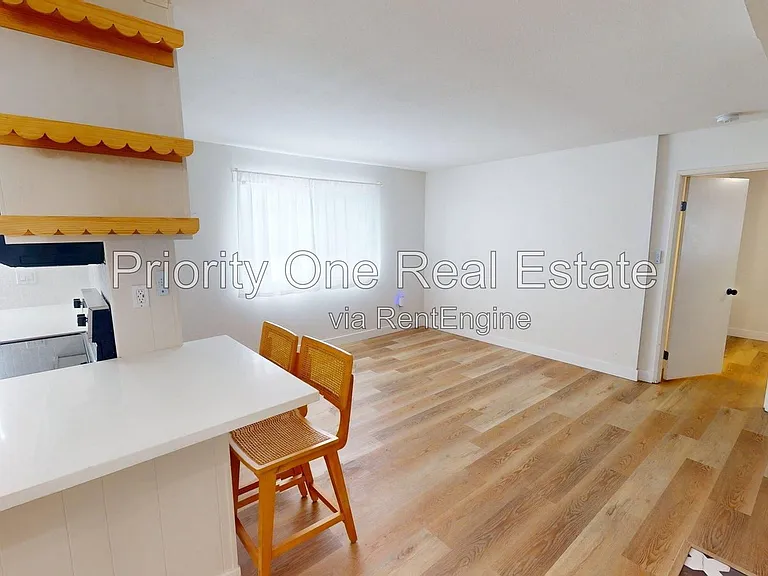 4420 Cleveland Ave #4 — Photo 12