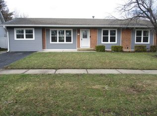 1303 Cumberland Cir W, Elk Grove Village, IL 60007