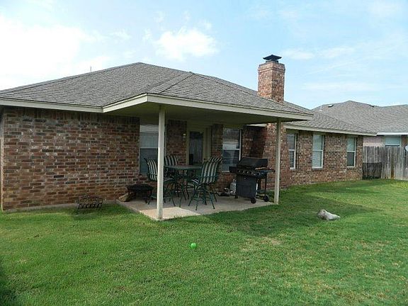 4th image of 4408 SW Parkway Dr