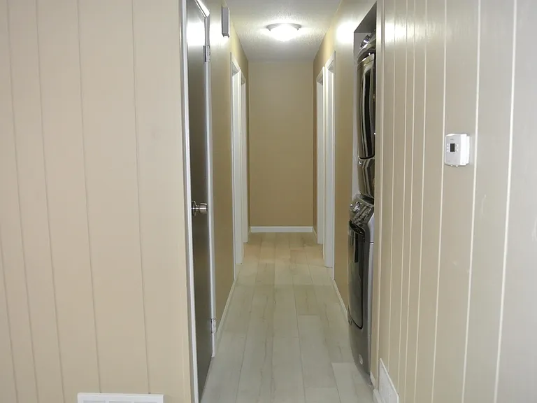 426 Cardinal Dr — Photo 12