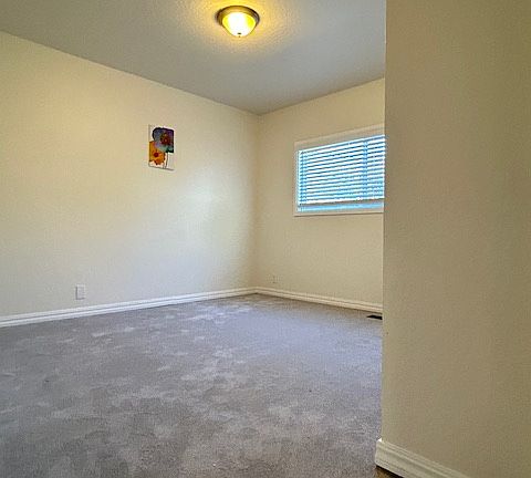 4th image of 706 S Grant St