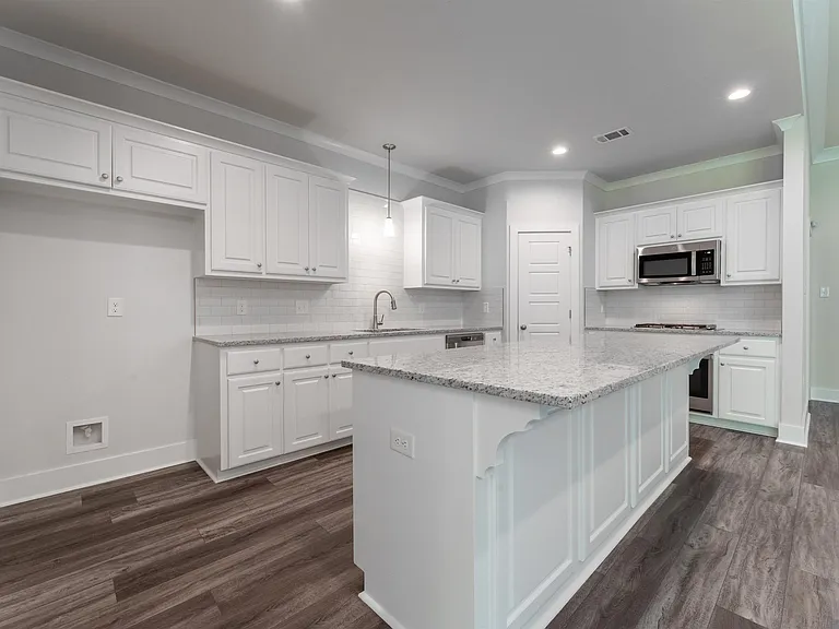 7234 Rolling Fork Dr — Photo 4
