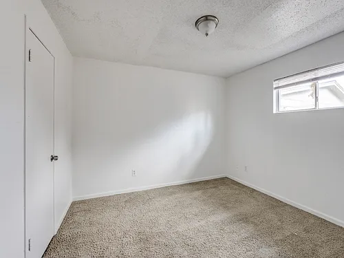 Lavender Apartments Photo 1