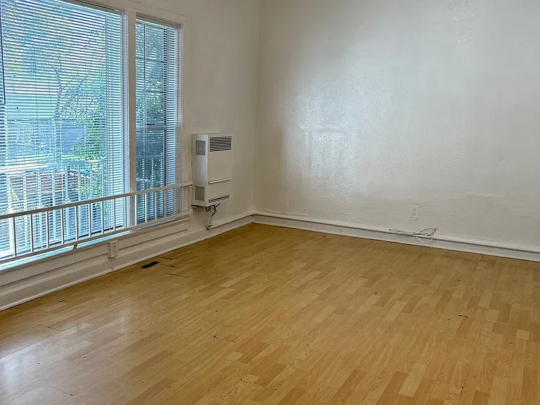 307 Witmer St — Photo 5