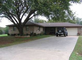 5810 Santa Fe Ln, Guthrie, OK 73044