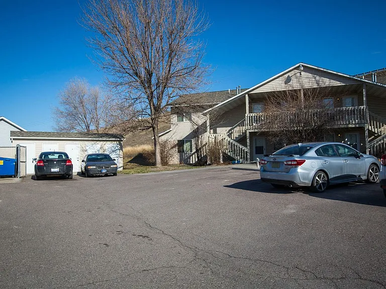 105 Pullman Ct — Photo 15