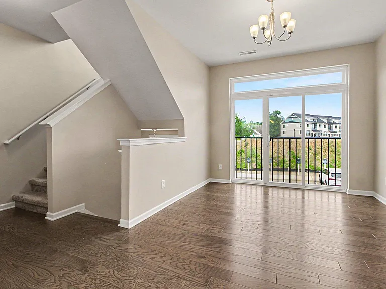 2717 Bristol Ridge Dr — Photo 4