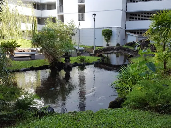 647 Kunawai Ln APT 413, Honolulu, HI 96817