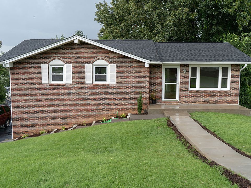 1st image of 288 Ashley Dr
