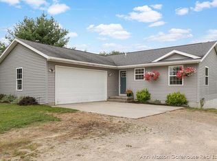 1651 N Dagget Rd, Pierson, MI 49339