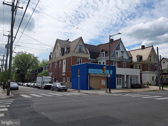 3rd image of 5302 Wayne Ave