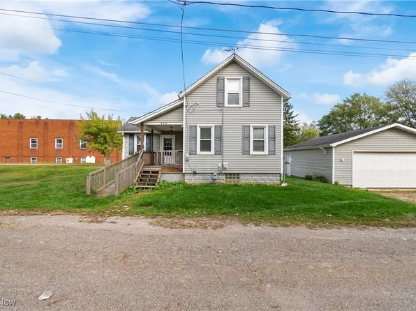 890 Green Side Ave SW, North Lawrence, OH 44666