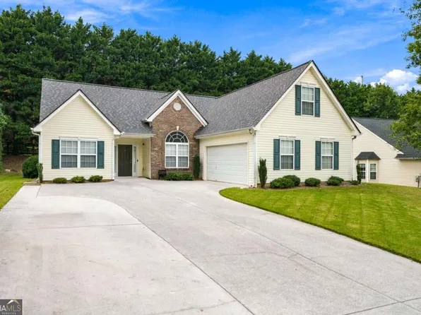 6010 Ambercrest Ct, Buford, GA 30518