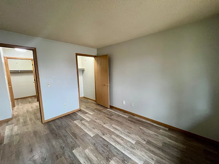 401-405 N Glendale Ave — Photo 26