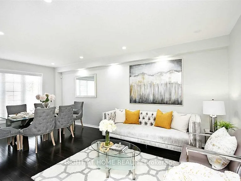 33 Schooner Dr #UPPER — Photo 3