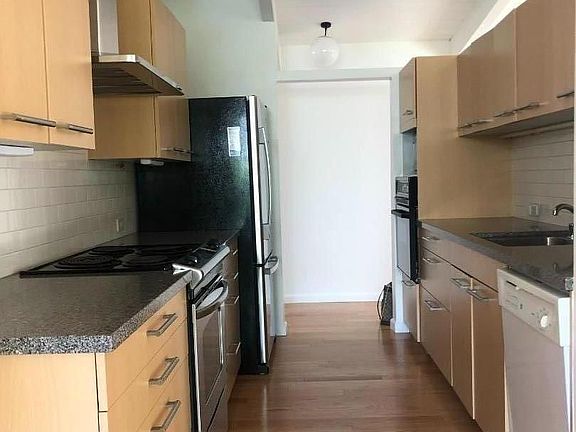 2nd image of 971 Amarillo Ave