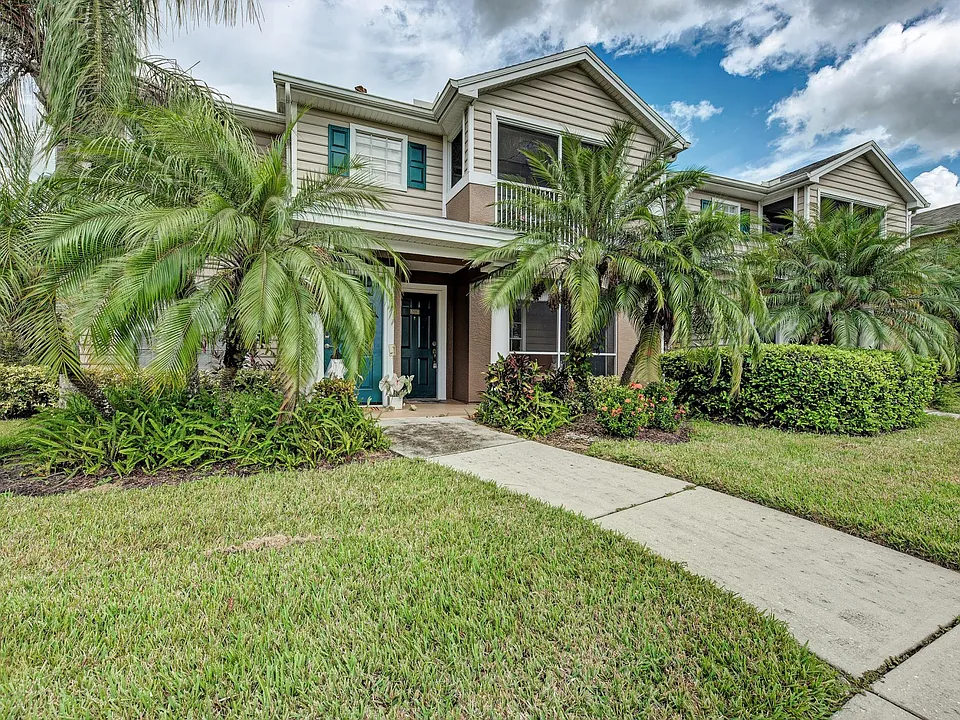 8905 Manor Loop #105