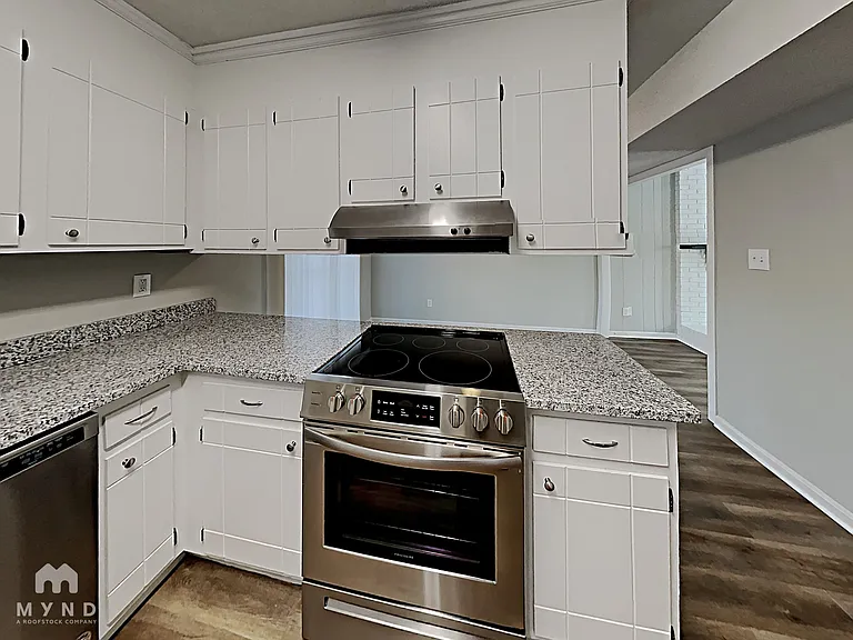 5424 Two Moons Dr — Photo 4