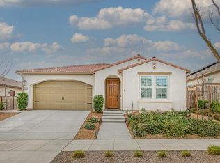 4744 Hillside Rd, Madera, CA 93636